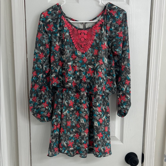 Nanette Kids Other - Nanette Kids Girls Size 10/12 Floral Long Sleeve Dress with Crochet Detail